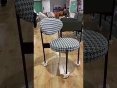 赤黒塗装金属食堂椅子 / 腕のないパルスタ式食堂椅子